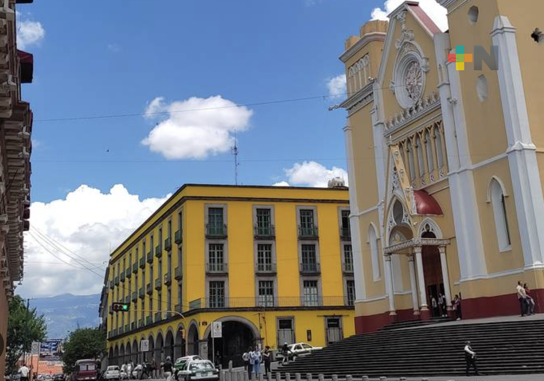 Lunes con ambiente cálido y bajo potencial de lluvias en el estado